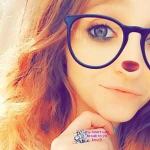 Meet your Posher, Savanna